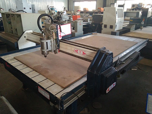 木工雕刻機及配件的日常保養(yǎng)和維護方法